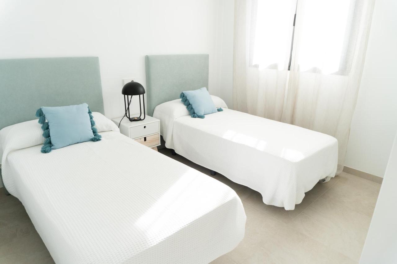 Apartamento nuevo junto al mar con plaza de garaje!! Playa de Gandía Exterior foto